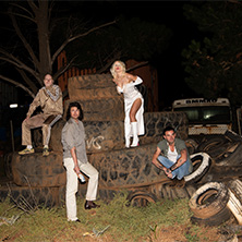 Amyl and the Sniffers