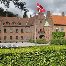 S&aelig;rrundvisning i Roskilde Kloster